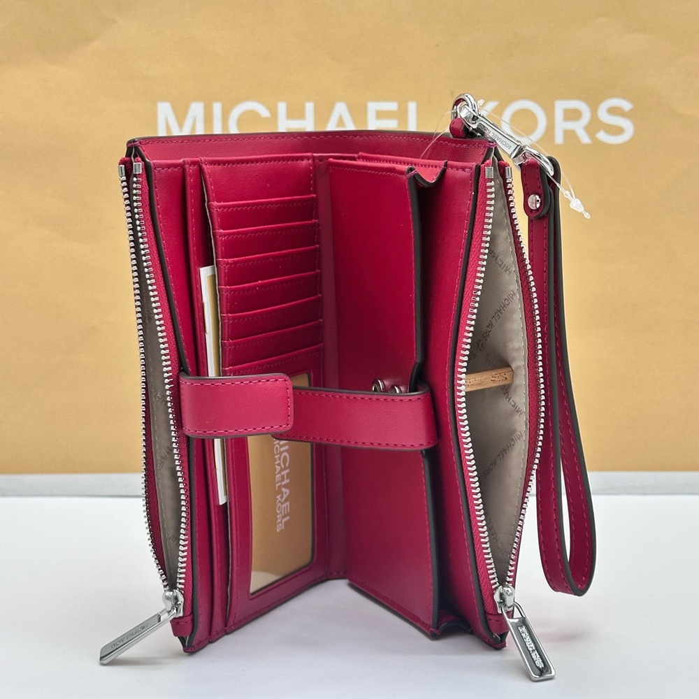 MICHAEL KORS
Jet Set Large Ombré Logo Wristlet Dark Raspberry color - Picture 10 of 15